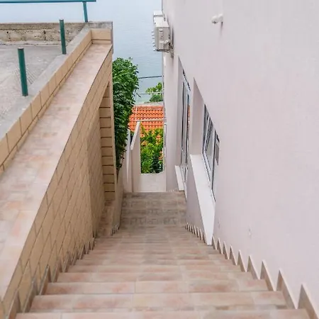 Apartment Hope