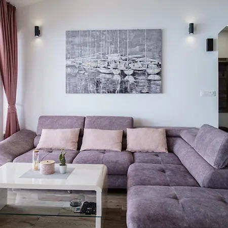 Apartment Hope